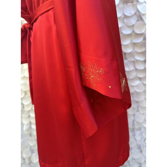 VTG VICTORIA’s SECRET COLLECTION Small Red Satin Embroidered Kimono Robe Holiday - Picture 10 of 15